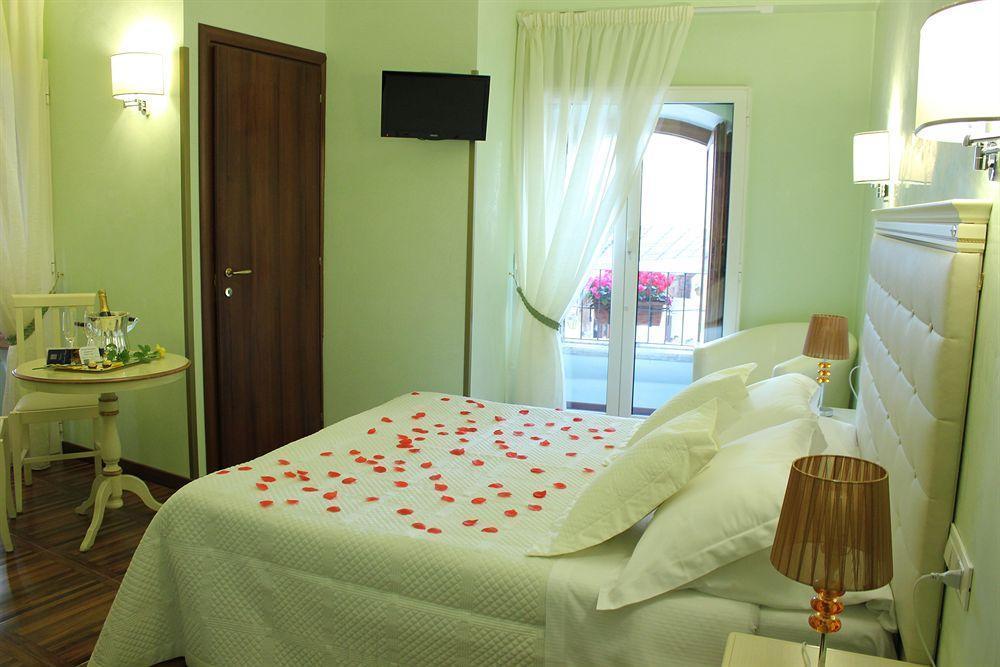 Locanda Navona Rome Bagian luar foto