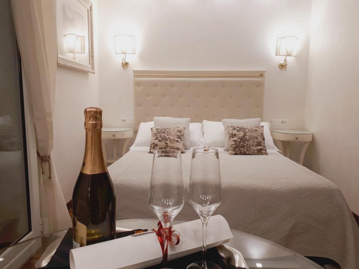 Locanda Navona Rome Bagian luar foto